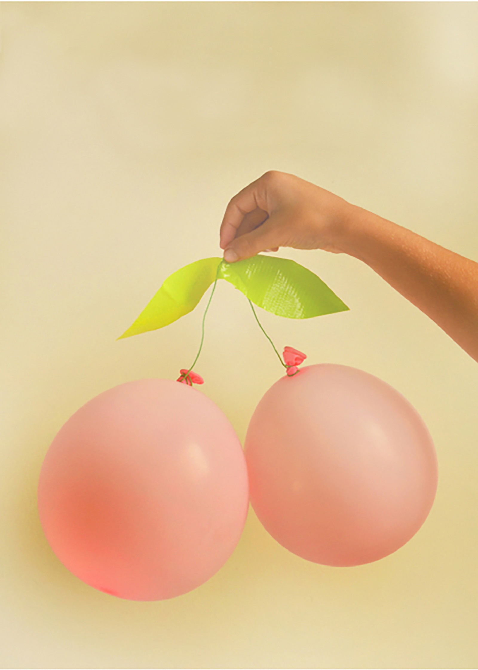 1600 plainAugust-Ballooon-Garland-FIRSTb